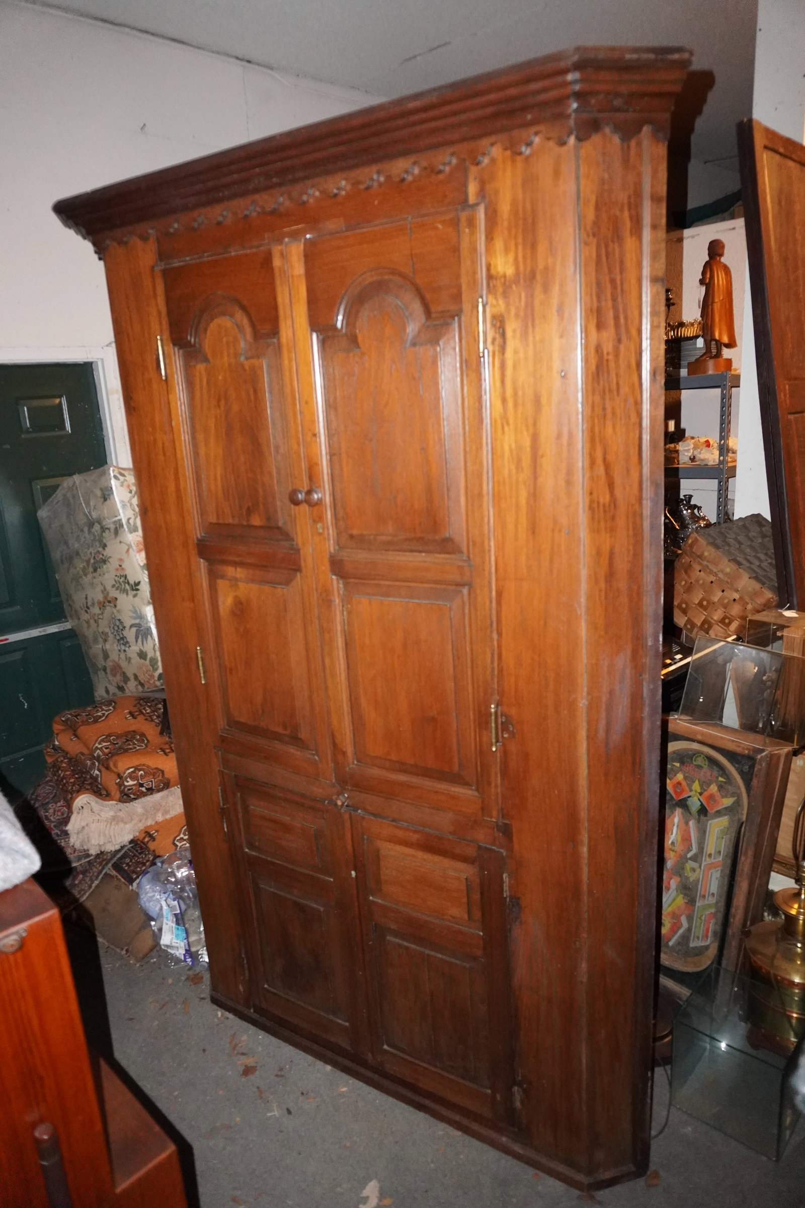 Excellent Georgia Federal Black Walnut Corner Cabinet (1 of 8)