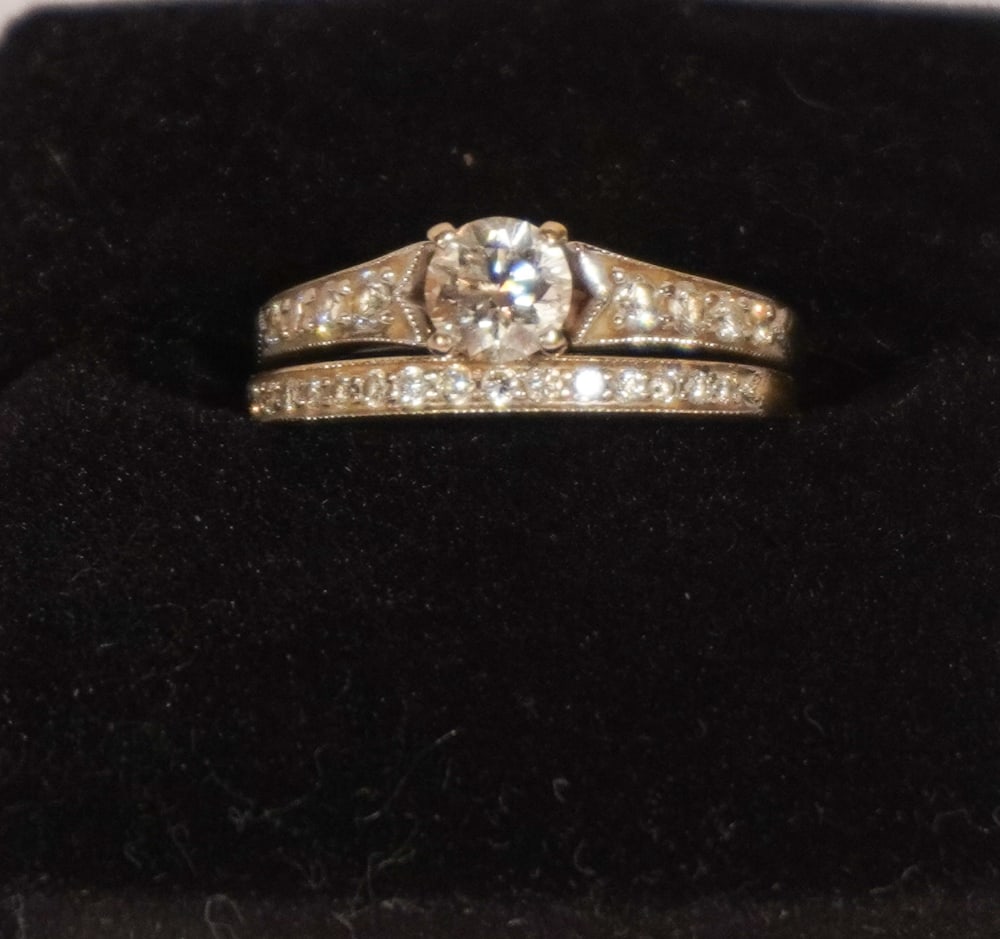 Very Fine 18k Gold & Diamond Wedding Band & Engagement Ring Suite (1 of 1)