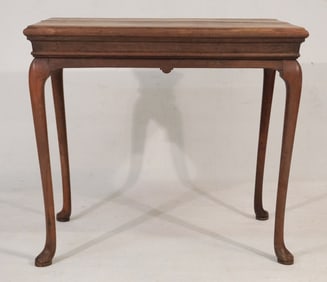 Handsome Period English or American Queen Anne Walnut Tea Table