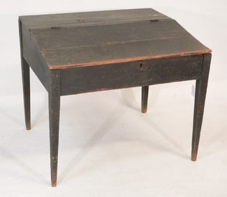 Handsome American Federal Painted Desk