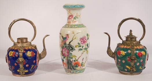 Three Pieces Antique Chinese Porcelain