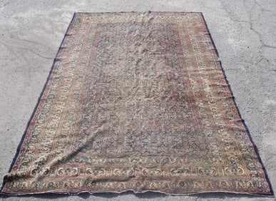 Excellent Antique Persian Serapi Carpet
