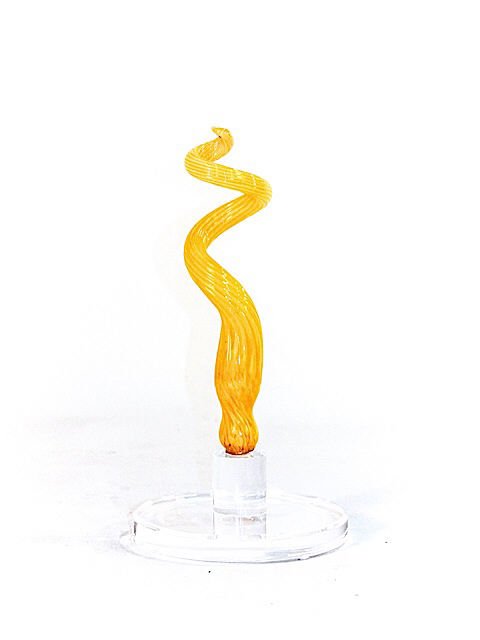 Dale Chihuly: America (b. 1941). hand-blown glass sculpture. H15 1/2" W7 3/4"