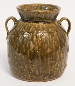 Very Fine Antique Southern Stoneware Two Handled Bean Pot