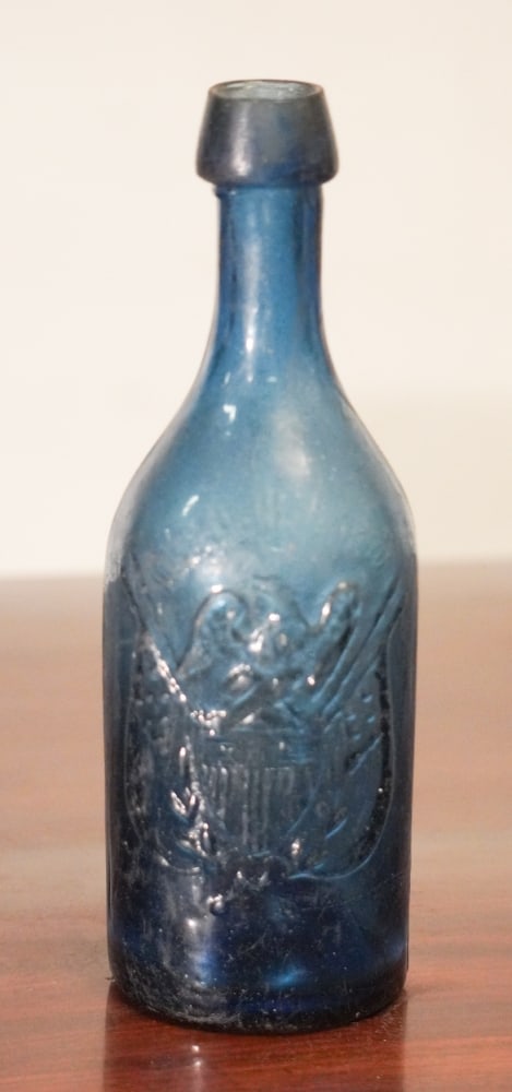 Very Fine Antique Charleston Eagle Superior Soda Water Bottle (1 of 4)