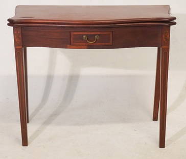Excellent Southern Federal Inlaid Mahogany Games Table: Circa 1800, Annapolis, Maryland, school of John Shaw (1745-1829). Handsome serpentine top table hinged nicely to fold out with swing out leg to support the top over the case having a single drawer wit