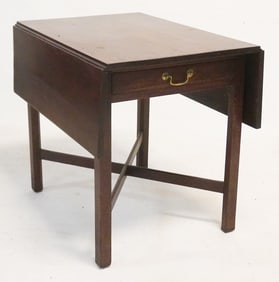 Handsome Southern Chippendale Cross Stretcher Mahogany Pembroke Table
