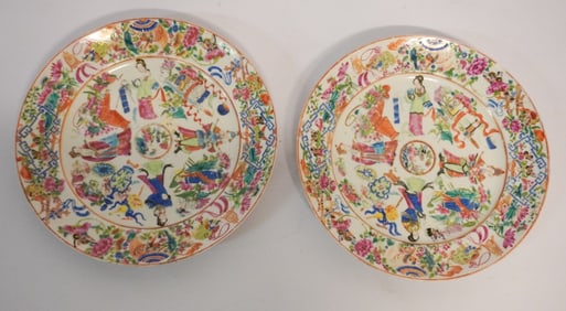 Pair Antique Chinese Export Porcelain Dinner Plates