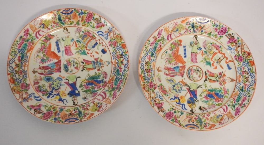 Pair Antique Chinese Export Porcelain Dinner Plates (1 of 4)
