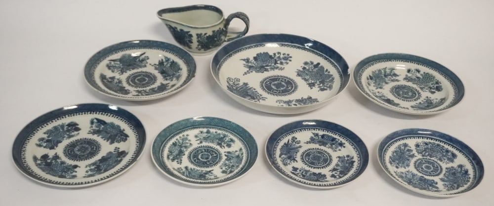 Excellent Group Antique Chinese Export Blue Fitzhugh Porcelain Wares (1 of 7)