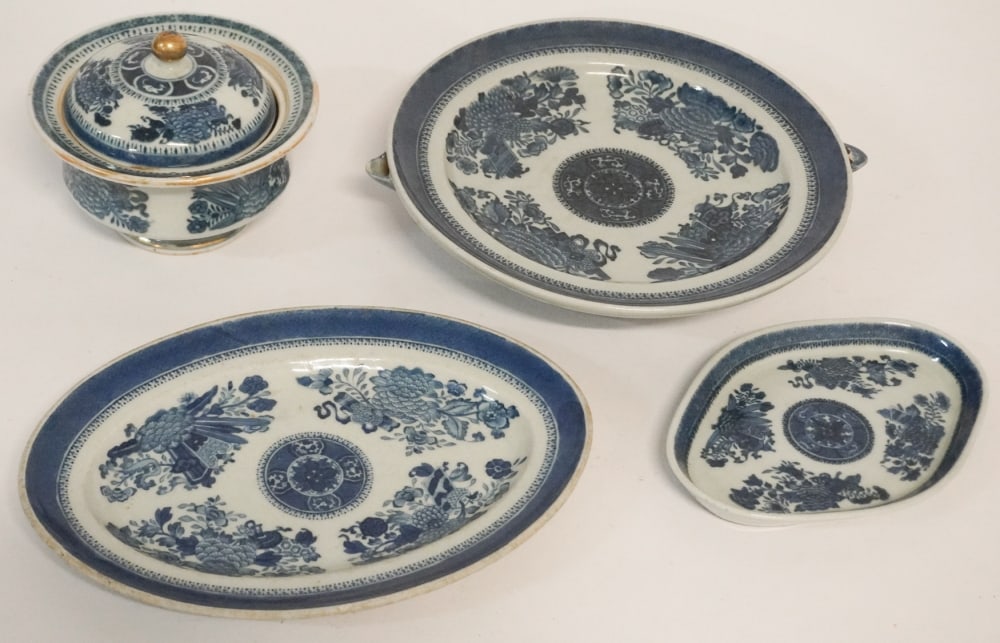 Fine Group Antique Chinese Export Blue Fitzhugh Porcelain Wares (1 of 7)