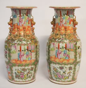 Excellent Pair Antique Chinese Export Rose Medallion Porcelain Vases or Urns