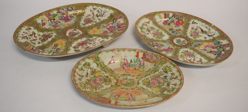Antique Chinese Export Porcelain Rose Medallion Platters (1 of 4)
