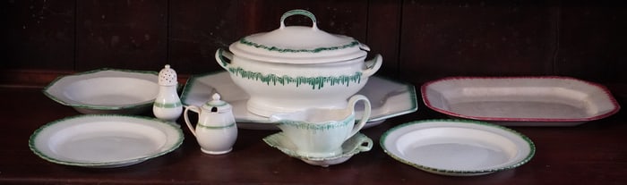 Fine Set Antique English Shell Edge Dinnerware