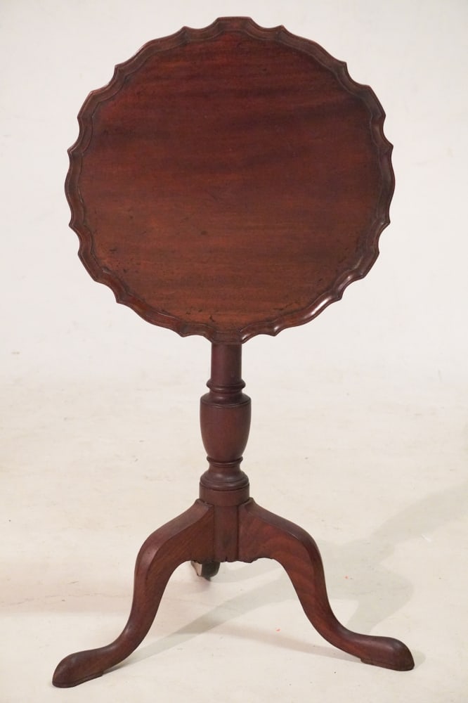 American Chippendale Carved & Figured Mahogany Kettle Stand: Circa 1770. Having a handsome pie crust top over turned wood base emitting three nicely formed legs. H27" W17" Sold from the collection of a Charleston, South Carolina gentleman.