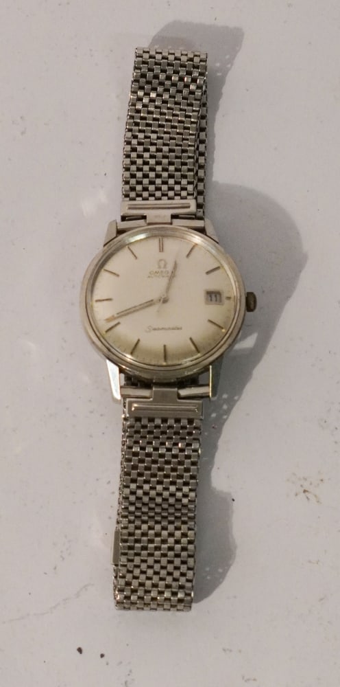 Very Handsome Art Deco Omega Automatic Speedmaster Wristwatch (1 of 2)