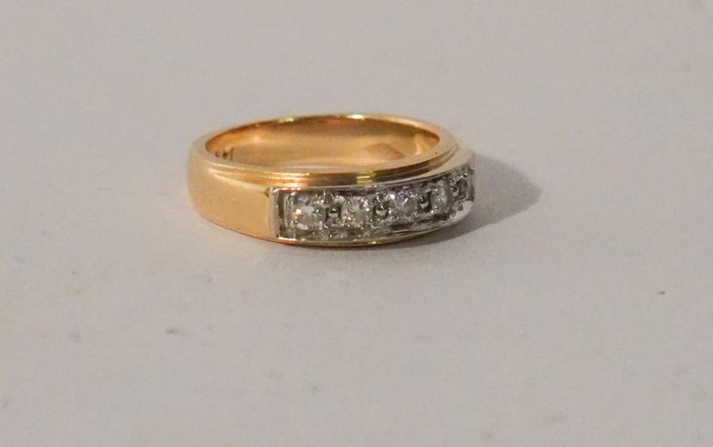 14k Gold & Diamond Ring (1 of 2)