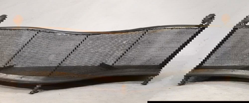 English Brass & Wire Regency Fire Fender (1 of 2)