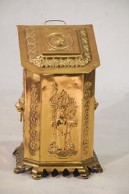 Antique Victorian English Brass Lidded Fireplace Kindling Box