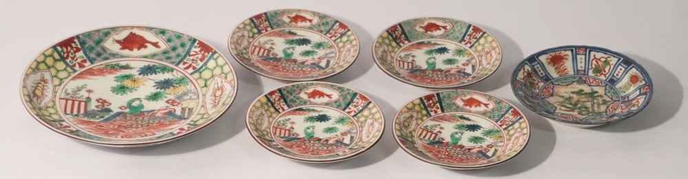 Collection Antique Japanese Imari Porcelain Dishes (1 of 4)
