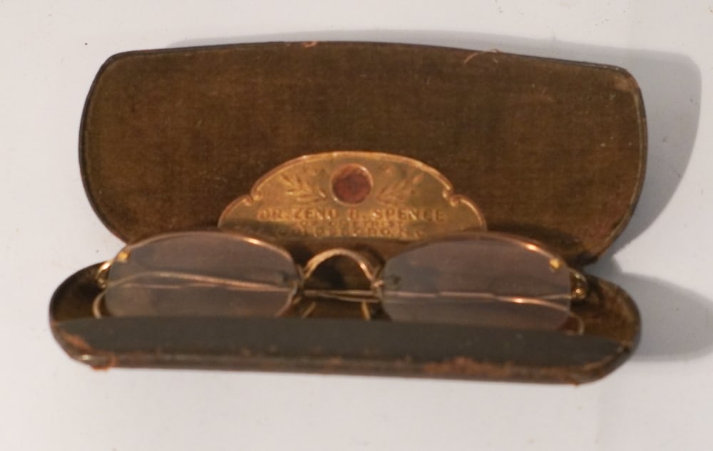 Antique 10-12 KGF Spectacles In Goldsboro North Carolina Case: Late 19th century spectacles housed in nice early case of Dr. Zeno S Spence of Goldsboro North Carolina. Sold from the collection of a Greenville, South Carolina lady.