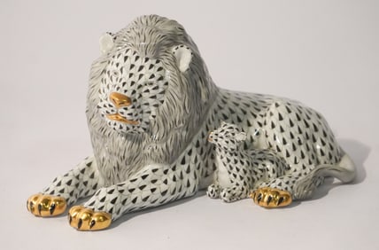 Excellent Herend Hungarian Porcelain Lion & Lamb