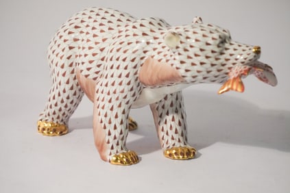 Very Fine Herend Hungarian Porcelain Grizzly Bear