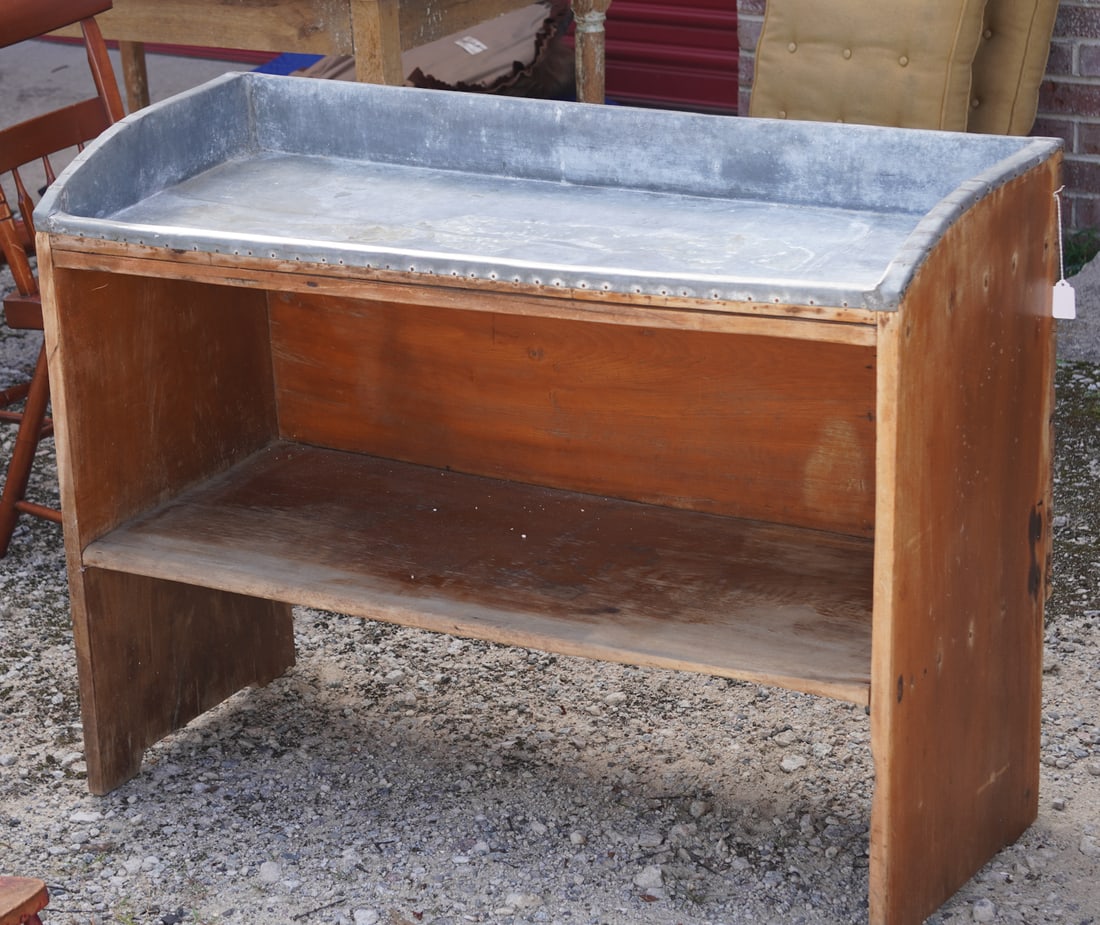 Antique Backcountry American Dry Sink (1 of 3)