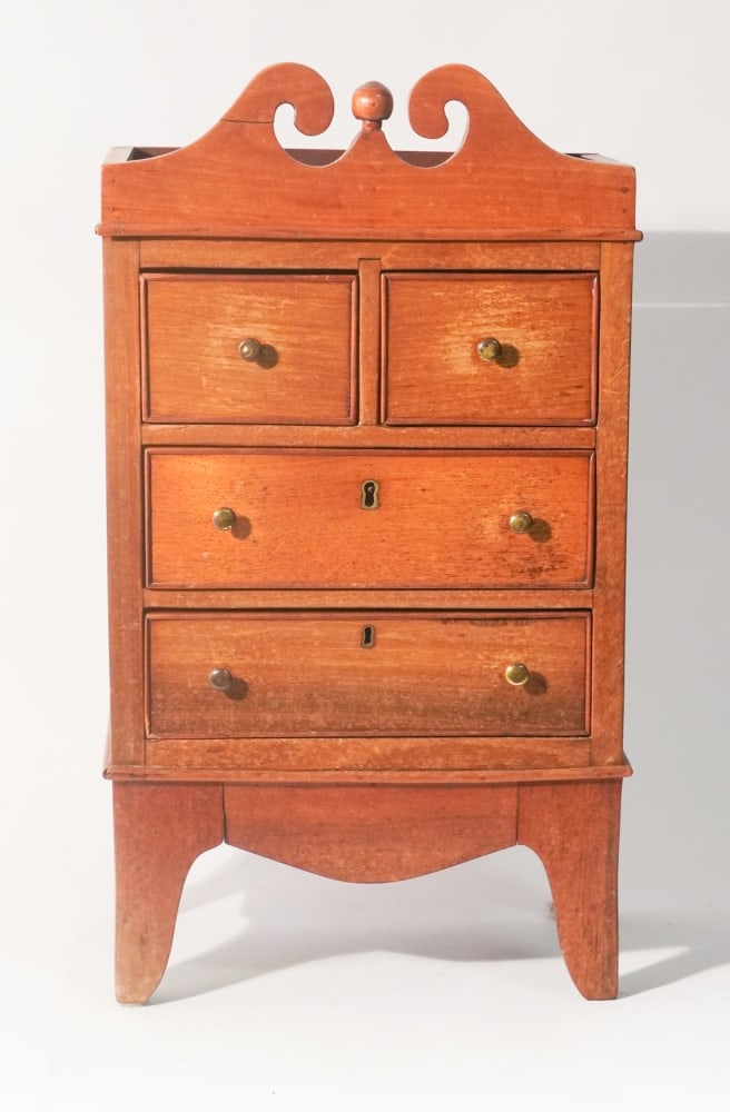 American Federal Cherry & Poplar Miniature Chest (1 of 4)