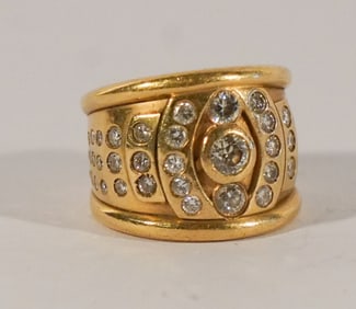 Excellent 18k Gold & Diamond Ring