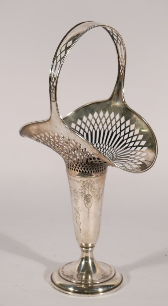 Very Elegant Gorham Sterling Silver Flower Basket (1 of 3)