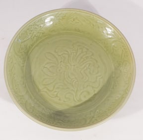 Excellent Period Chinese Longquan Celadon Charger