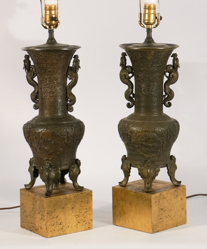 Very Fine Pair Antique Japanese Bronze Urns (1 of 5)