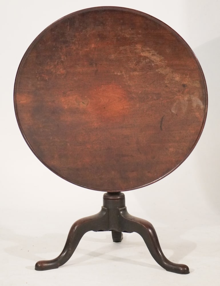 Handsome American or English Figured Mahogany Queen Anne Tea Table (1 of 3)