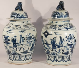 Excellent Pair Antique Chinese Blue & White Porcelain Lidded Jars
