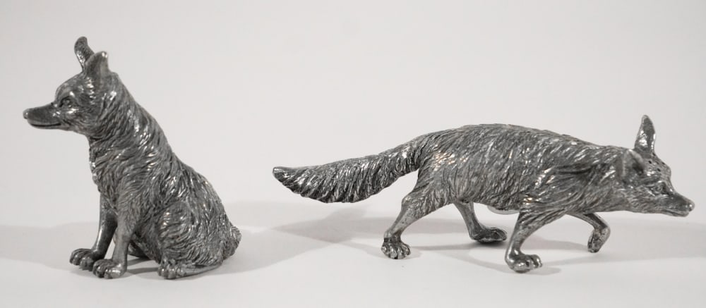 Excellent Pair English Silver Plate Sculptural Fox Salt & Pepper Casters (1 of 2)
