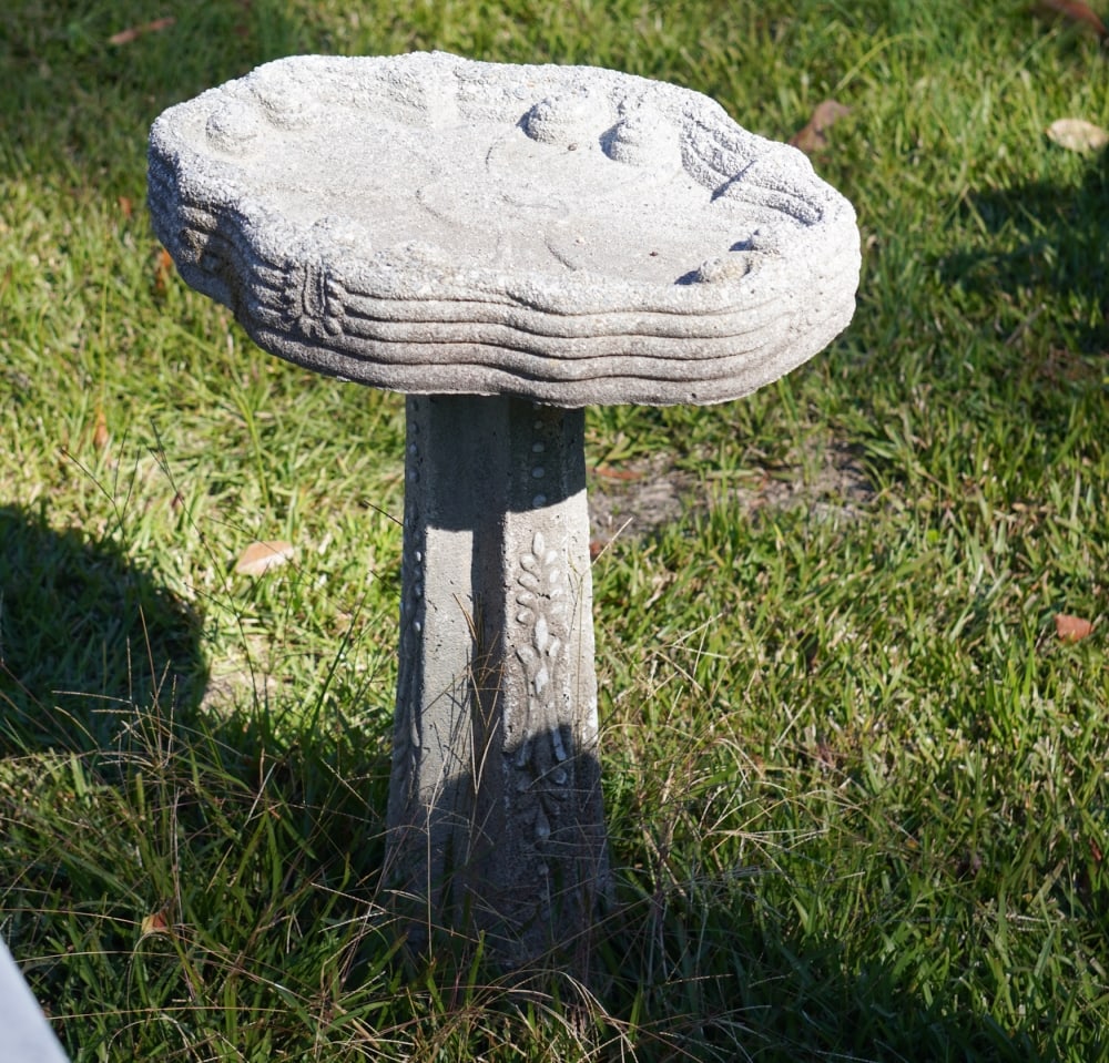 Handsome Antique Cast Stone Garden Bird Bath (1 of 2)