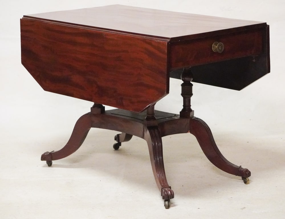 American Federal Carved Mahogany Breakfast Table (1 of 8)