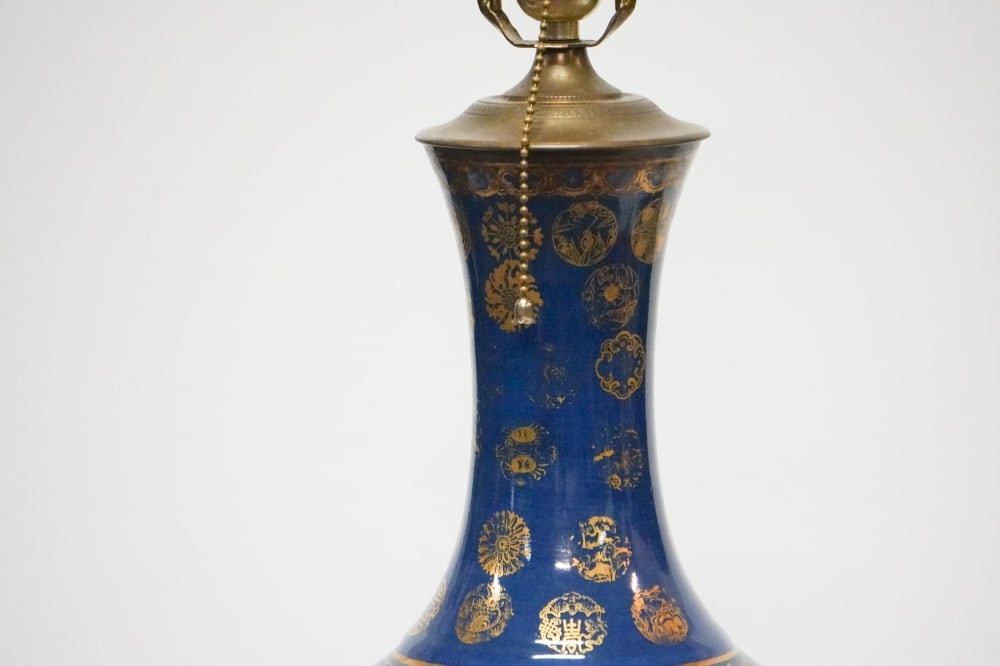 Antique Chinese Qing Period Porcelain Vase Converted to Lamp - 3