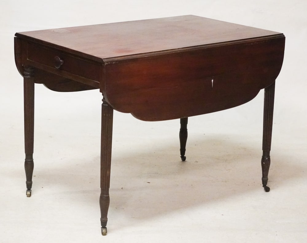 Handsome American Federal Mahogany Pembroke Table (1 of 2)