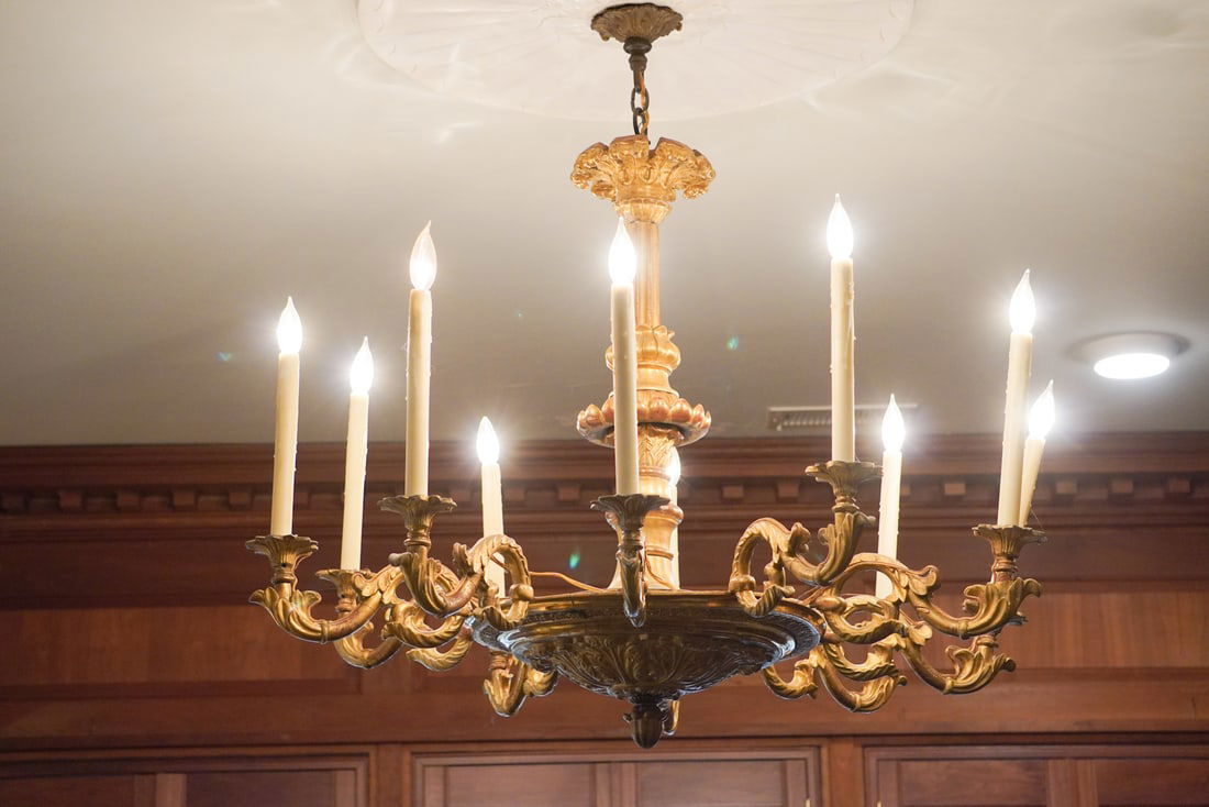 Magnificent Antique French Empire Carved Giltwood Chandelier: Circa 1880. Having been brilliantly carved and gilded surface with excellent acanthus work and boasting ten lights. The piece is in ready to use condition and was working when our team pulled it from