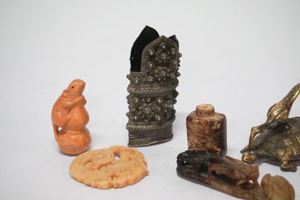 Collection Antique Oriental Table Articles - 4