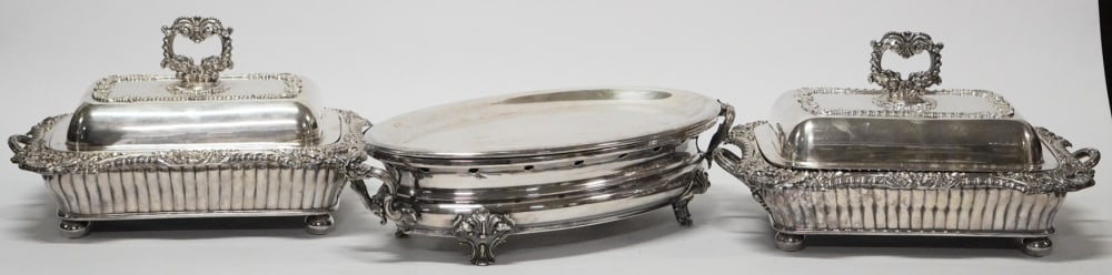 Excellent English George III Old Sheffield Silver Plate Serving Pieces: Early 19th century. The lot includes an excellent lidded pair of serving pieces with a warming basin along with an oval warming serving piece as well. The pair are marked with sunburst hallmarks and t