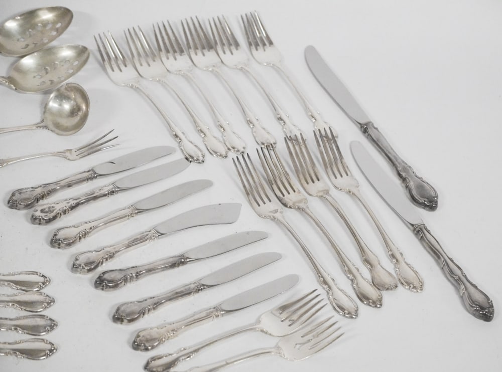 Set Towle Sterling Silver Flatware - 2