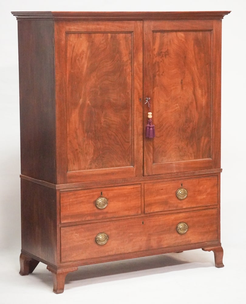 Fine English George III Mahogany Linen Press of a Smaller Size (1 of 8)