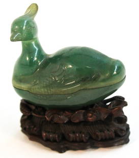 Chinese carved jade Phoenix or duck box, Late Qing: resting on a well carved stand. H2 W1" D2 3/8""