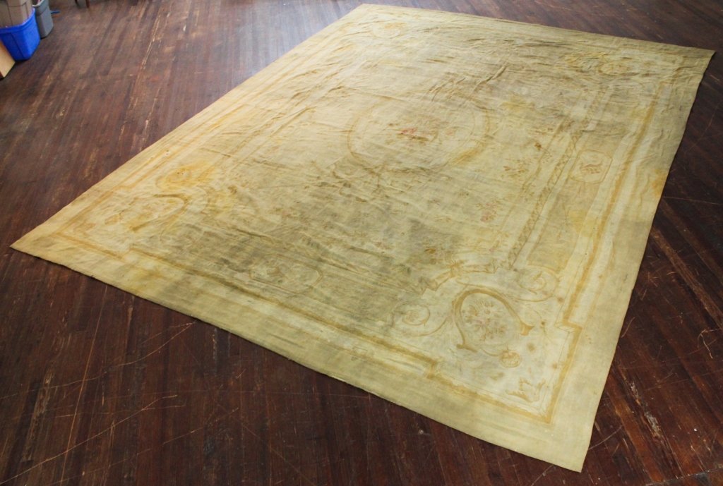 Very Fine Antique French Aubusson Carpet: late 18th/early 19th century. 16' x 12'8" Private Collection, Greenville, South Carolina.