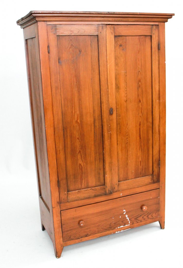 Southern Yellow Pine Wardrobe (1 of 4)