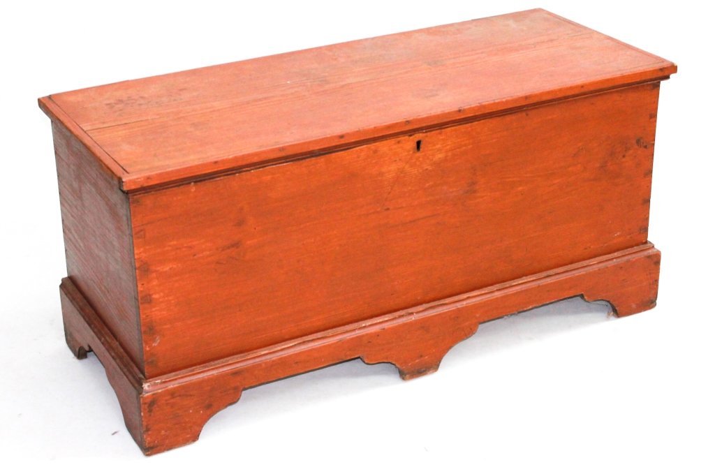 Southern Federal Yellow Pine Blanket Box (1 of 2)
