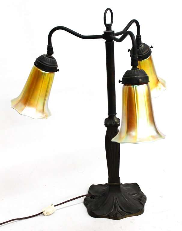 Vintage Tiffany Style Bronze Lamp (1 of 3)